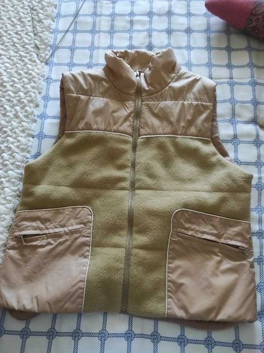Vendo 3 coletes em conjunto ou em separado
