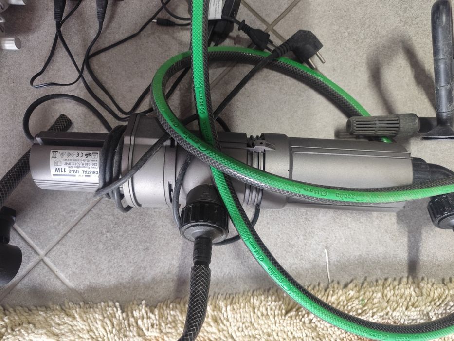 Aquário com todos os acessórios