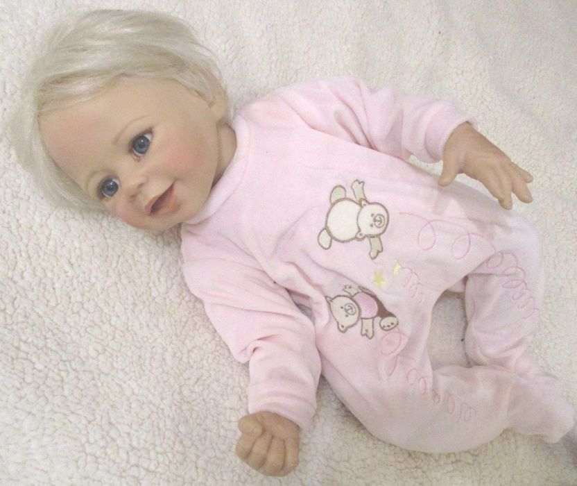 Bebe Reborn em Silicone – menina loira 50cm