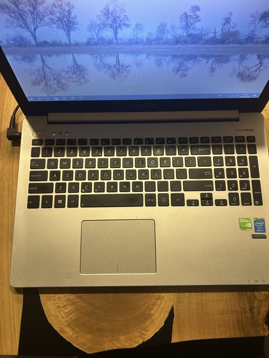 Laptop asus  r553ln