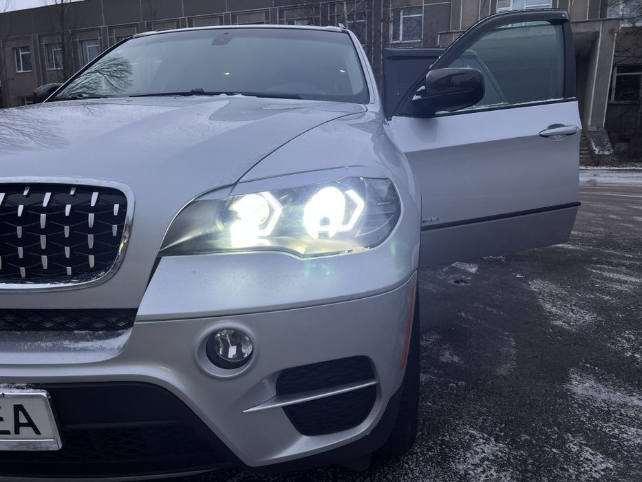 BMW X5 E70 3.0 бензин
