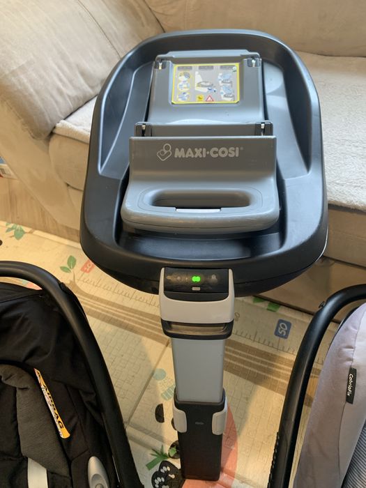 2× Maxi-Cosi CabrioFix + baza ISOFIX FamilyFix