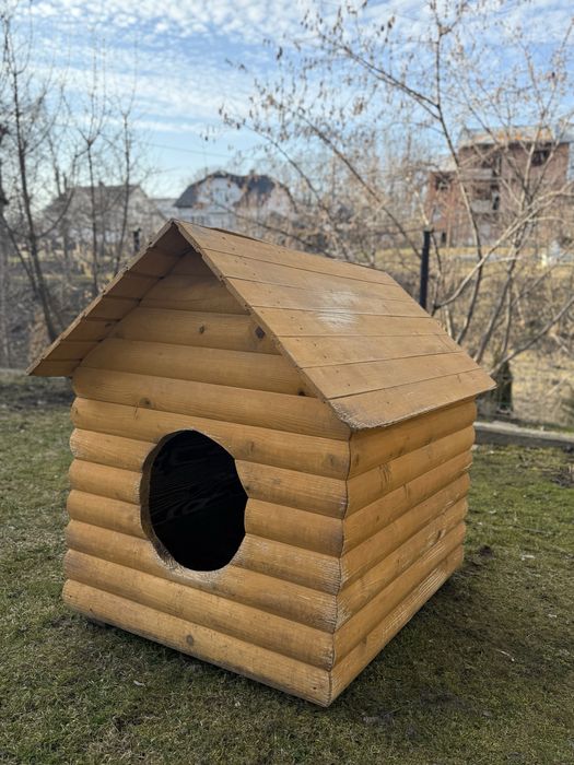 Собача будка, з дерева