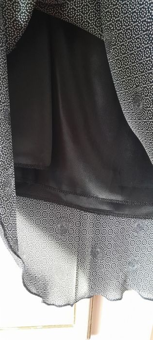 Saia evase com cinto forrada em chiffon