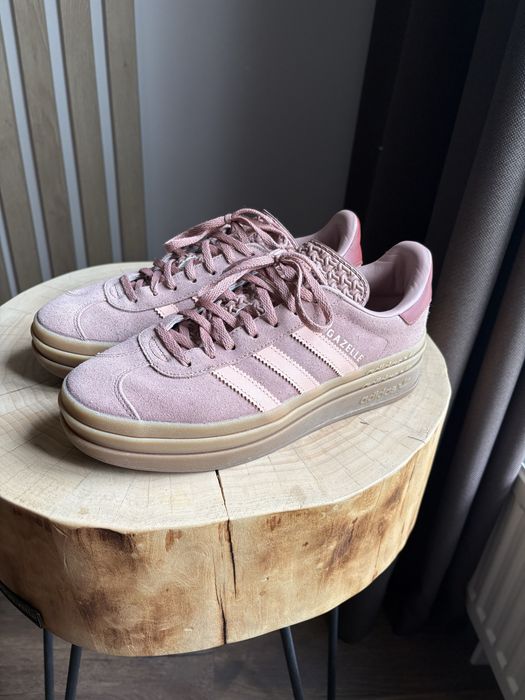Кроссовки adidas gazelle bold пудровый розовый 26 см