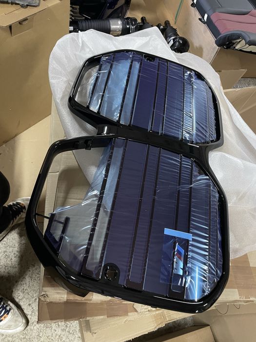 Решітка бамперу bmw g26 bmw i4 є всі варінти