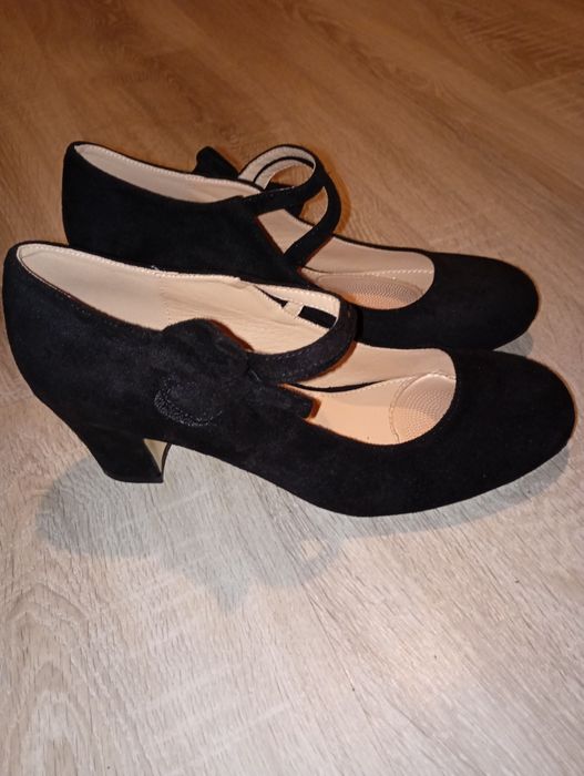 Sprzedam buty korki na puł slupku damskie