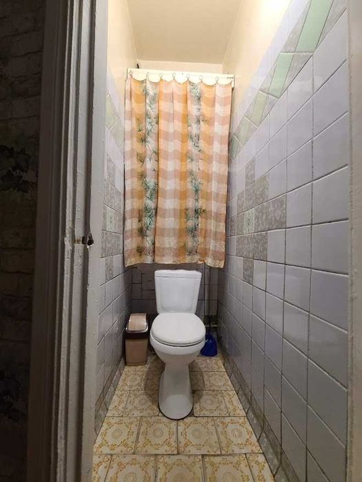 Центр, р-н Березового Скверу, вул. Короленка, пл.63,4 за $57000