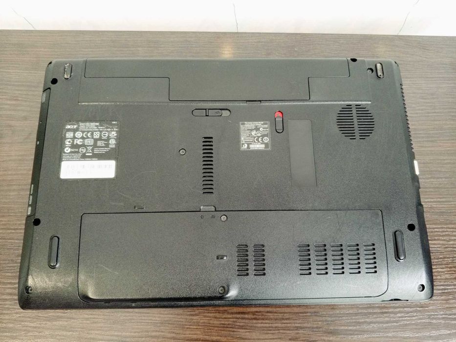 15.6"батарея 2 години,PentiumT4400,4GBDDR3,250HDD,4500MHD ноутбук Acer Aspire 5336