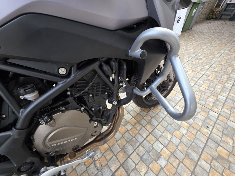 QJ SRT 700 on road