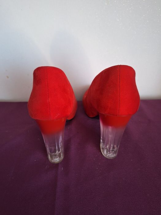 Czółenka rozmiar 41