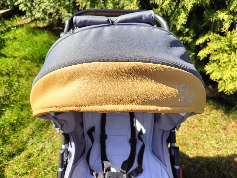 Прогулянковий візочок