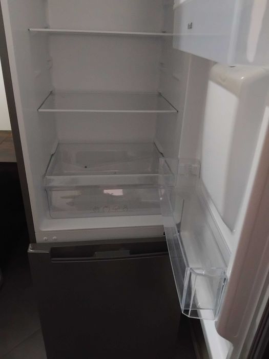 Frigorífico à venda