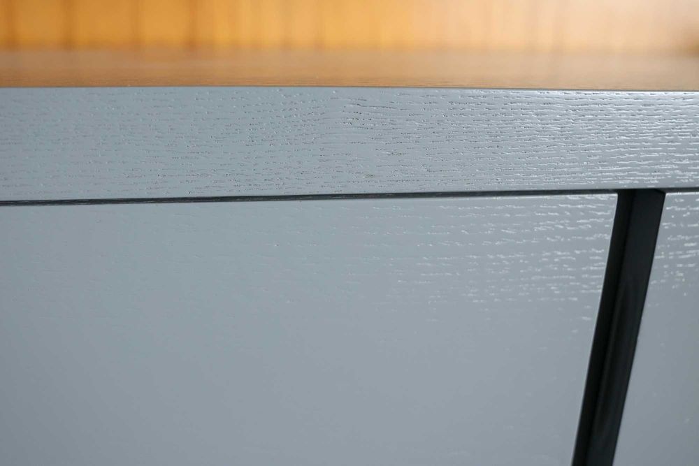 Cómoda  carvalho cinza