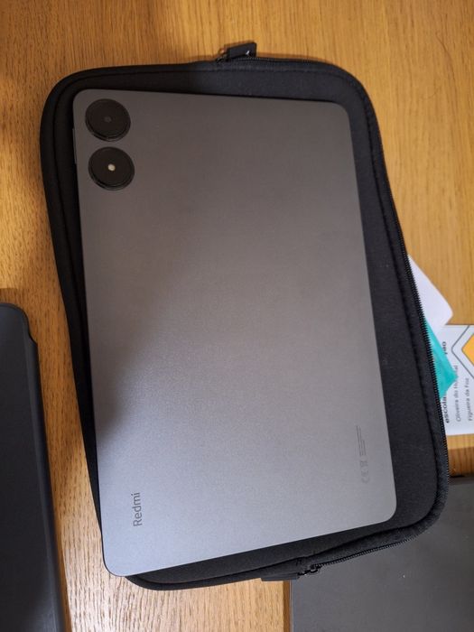 Tablet Redmi Pad pro com capa, teclado e bolsa de proteção