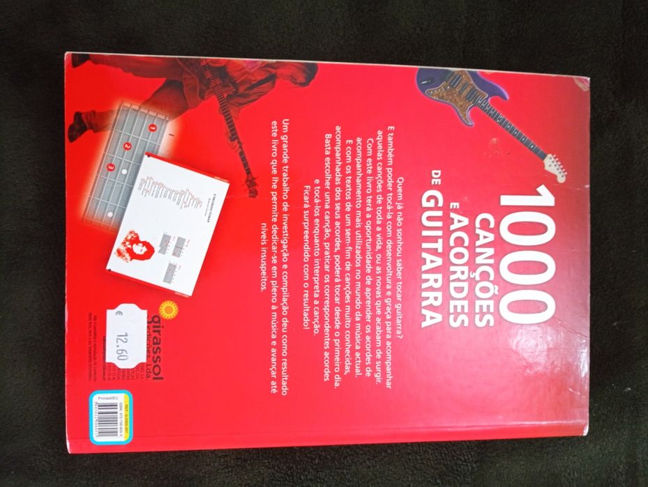1000 Canções e Acordes de Guitarra- Girassol Edições - 2004	Como novo!