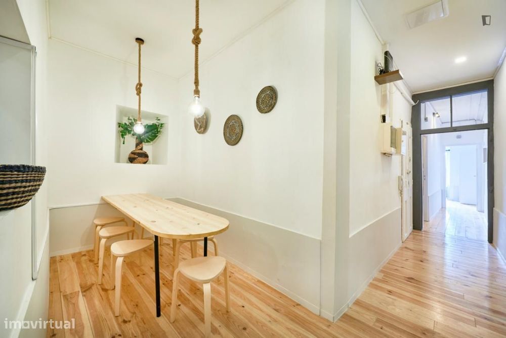Quarto - localizado em Bairro Alto Lisbon