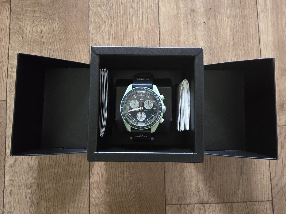 Продам годинник Swatch x Omega Bioceramic MoonSwatch