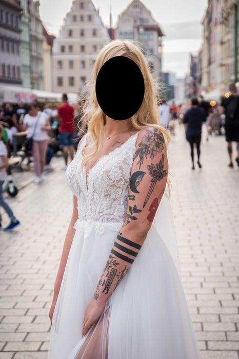 Suknia ślubna na ramiączkach Mari Lill
