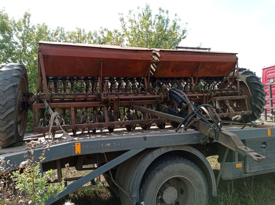 Сівалка червона зірка СЗ-3,6