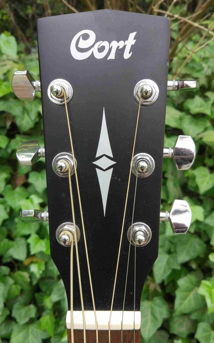 Gitara akustyczna Cort AD810 OP- idealny stan