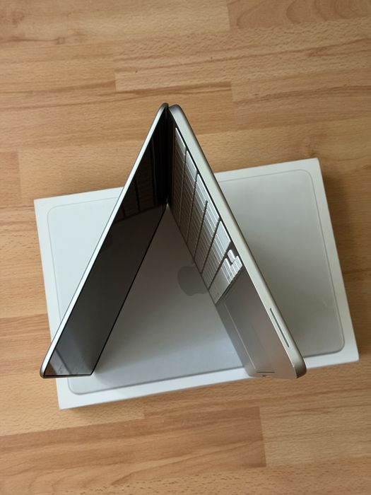 MacBook Neo 8/512 Silver