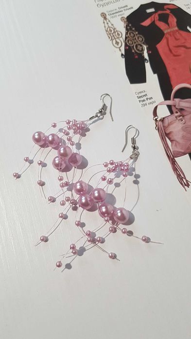 Серьги розовые бусины-ниточки