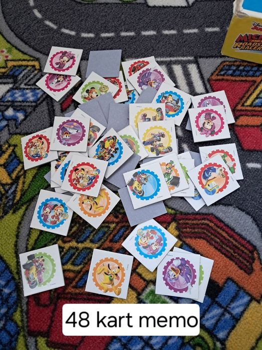 Duże pudełko puzzle 30 + memo + domino