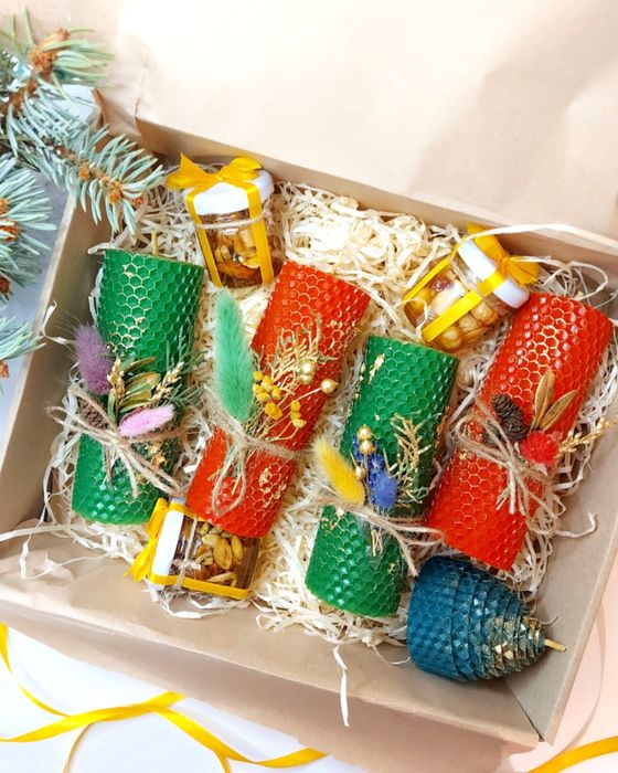 Корпоративні подарункові свічки на новорічні свята