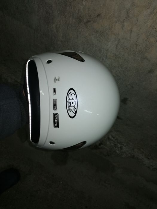 Capacete branco tamanho pequeno