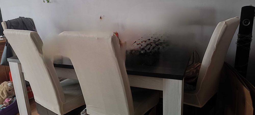 Stół rozkładany plus 7 krzeseł gratis