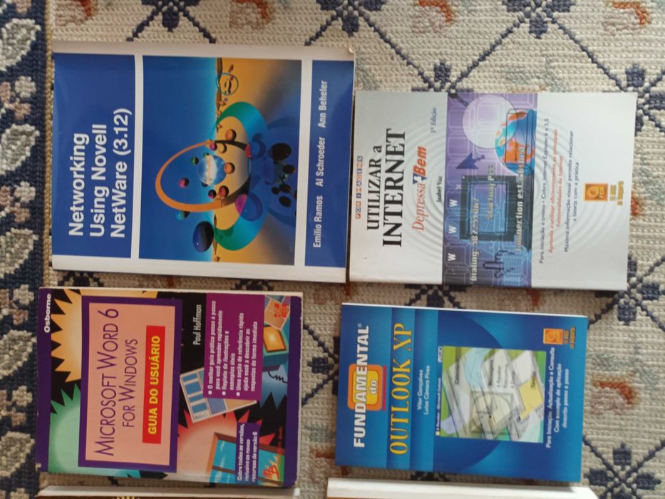 Livros antigos de informática