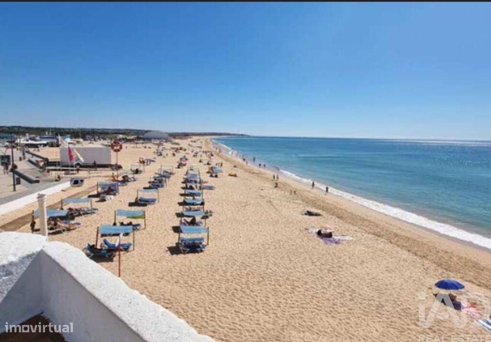 Apartamento T2 em Armação de Pêra de 94,00 m2