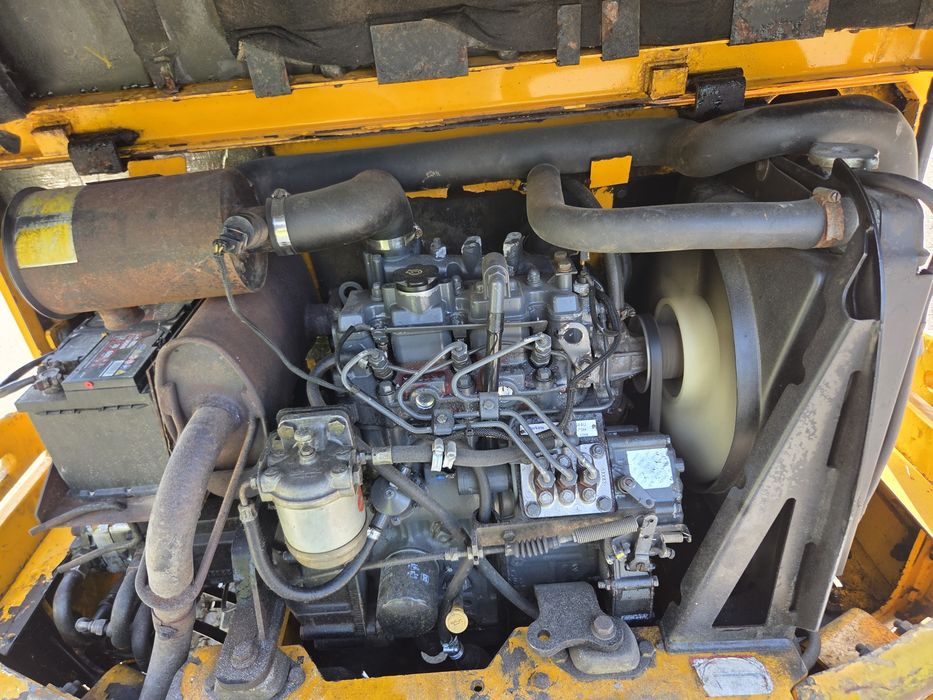 Jcb 804 perkins przywieziona