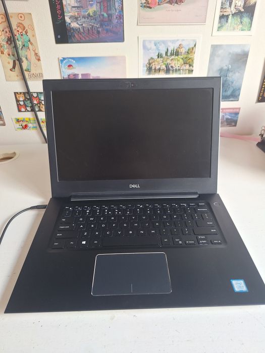 Laptop Dell Vostro 5471