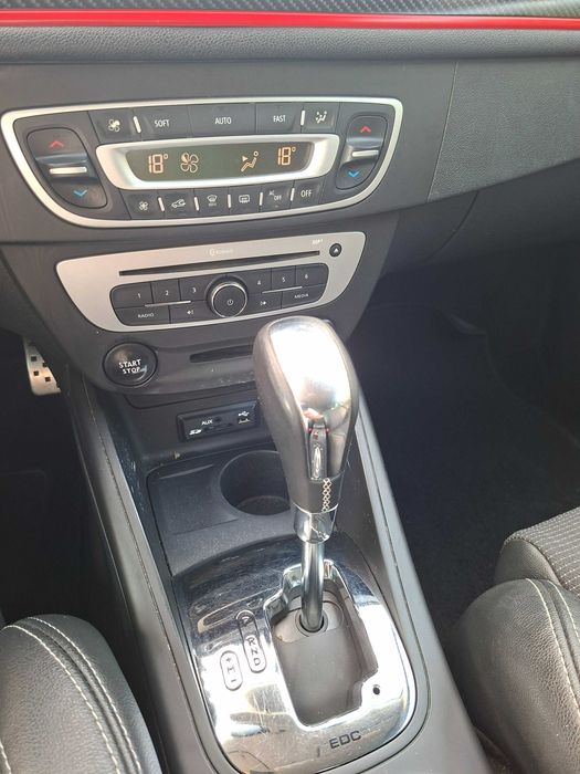 Megane Sport Tourer 1.5 dCi GT Line (Automática)