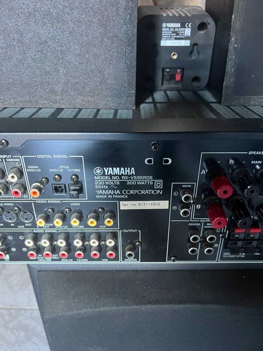Sistema de som YAMAHA rx-v595