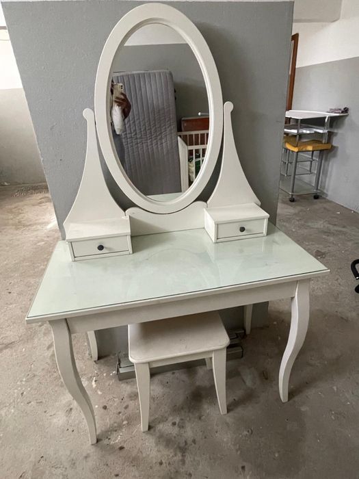 Toucador c/espelho Hemnes (ikea)