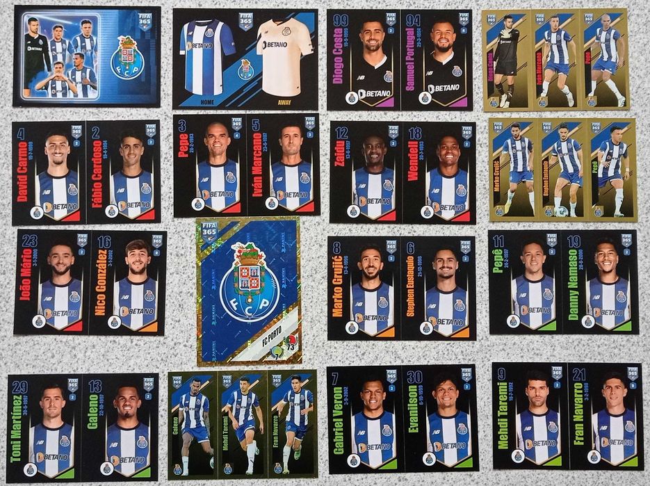 Panini  FIFA 365  - The Golden World of Football 9.ª Ed.