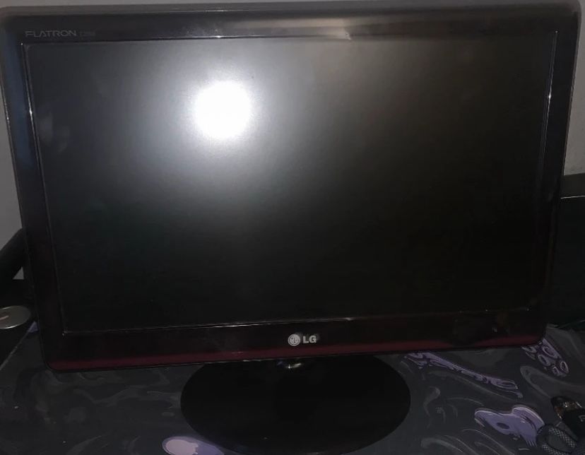 Monitor komputerowy LG E2050 20” LED