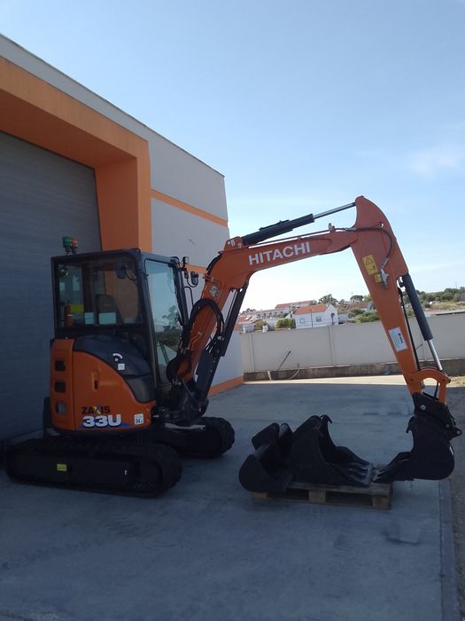 Mini giratória escavadora Hitachi ZX33U