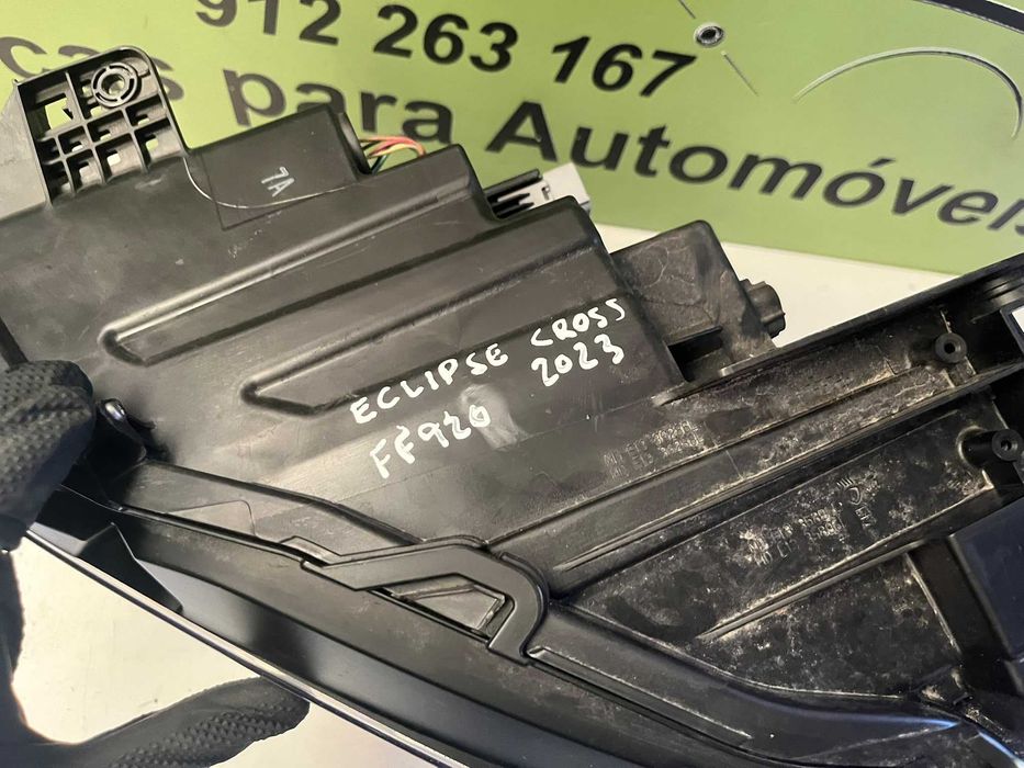Mitsubishi Eclipe Cross - Farol Esquerdo - FF920