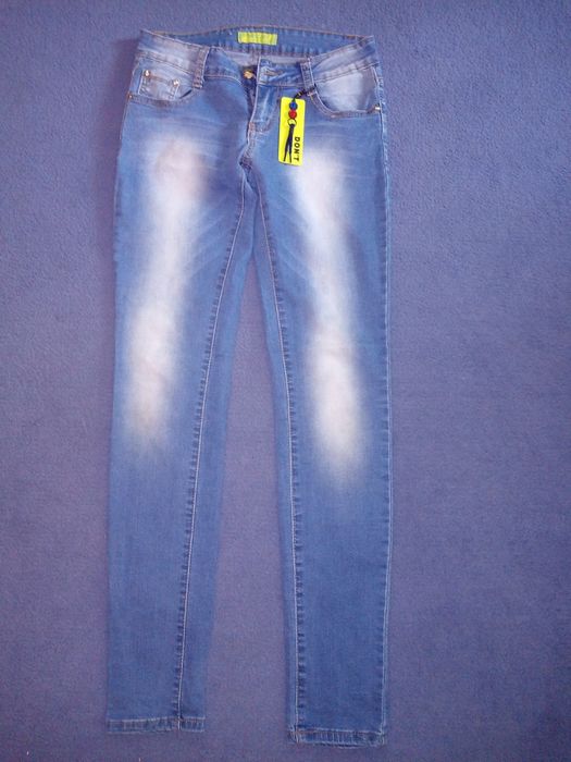Spodnie jeans roz. 27 Nowe z metką.