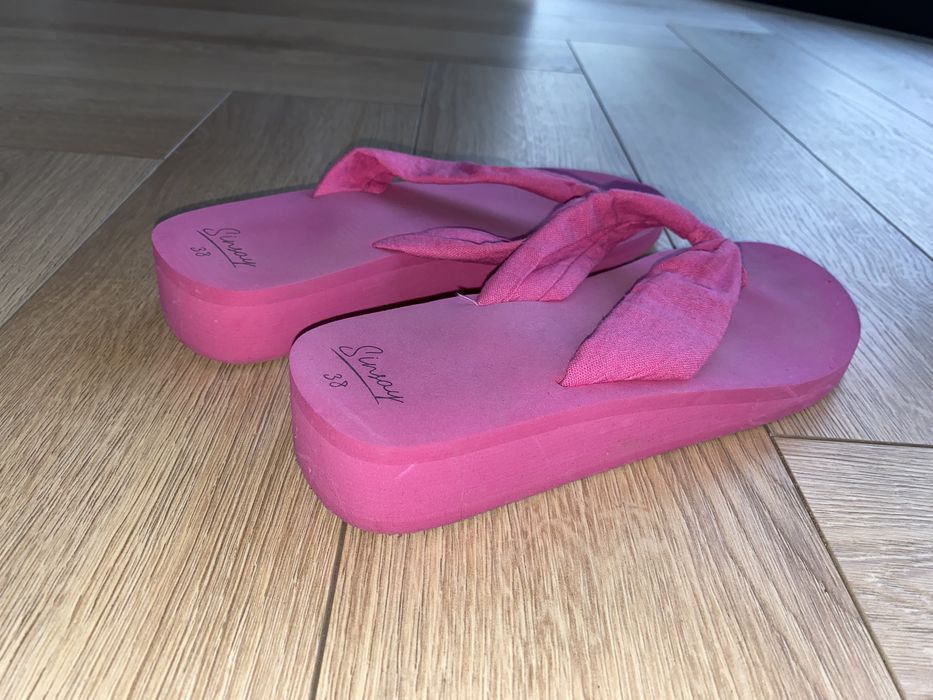 Różowe buty klapki japonki 38