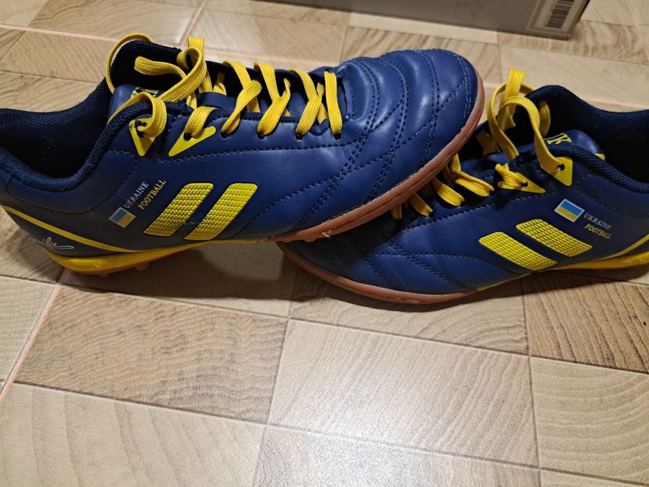 Демакс сороконіжки, залки, футзалки