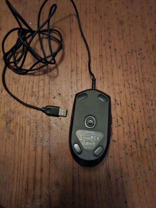 Rato Gaming Logitech G203 LightSync