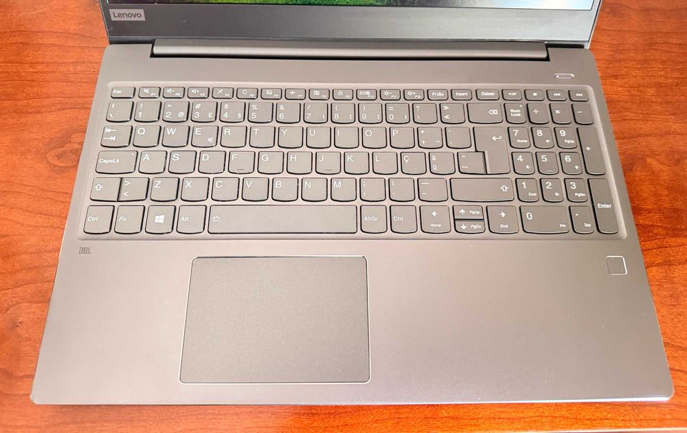 Lenovo IdeaPad Gaming 15.6"|i7-7700HQ|16G Ram|Ssd 512Gb|GTX1050 Ti 4Gb