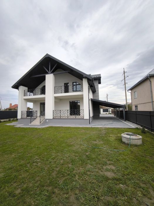 Продам будинок с Крихівці