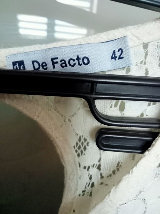 Bluzka koronkowa De Facto 42
