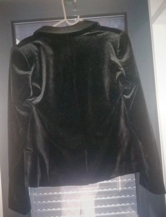 Blazer Preto em Veludo - Mango